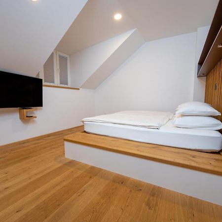 Cirus Apartments コチェーヴィエ エクステリア 写真