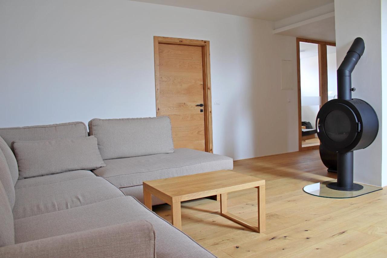 Cirus Apartments コチェーヴィエ エクステリア 写真