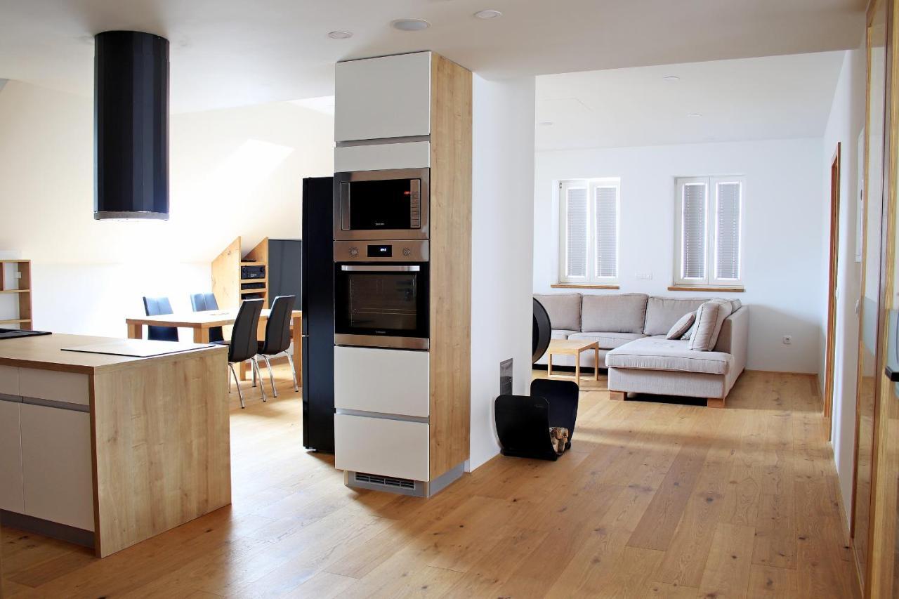 Cirus Apartments コチェーヴィエ エクステリア 写真